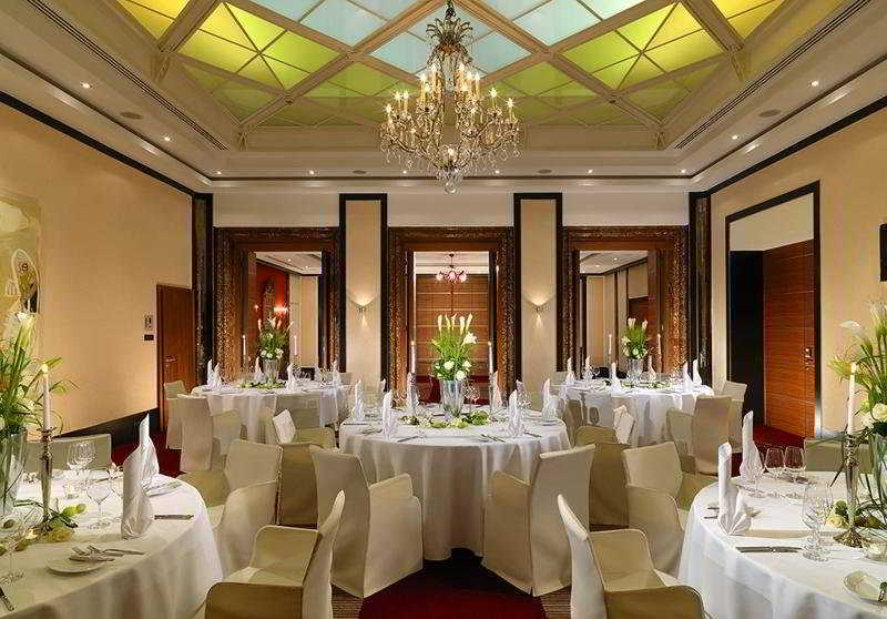 Dom Hotel 5*