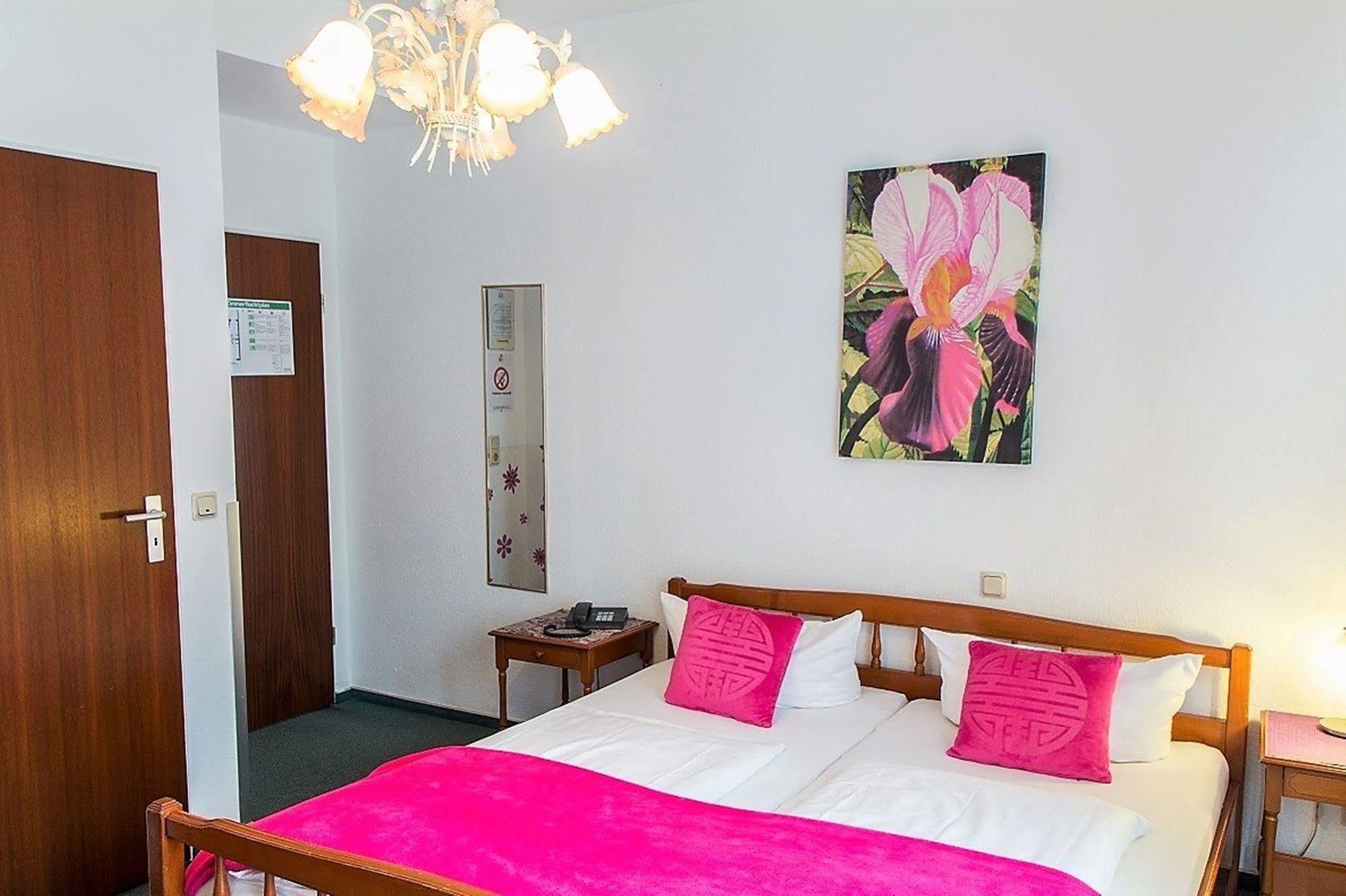 Hotel Smarty Dom - Boardinghouse - Kontaktloser Self Check-in