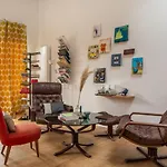 Luxury Duplex Townhouse With Garden/Top Location
