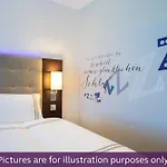 Premier Inn Koeln City Centre