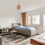 Zimmer Mit Flair Koeln-Messenaehe