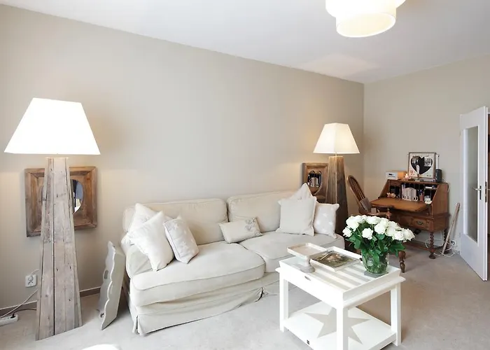 Townhouse Downtown Suites & Apartments