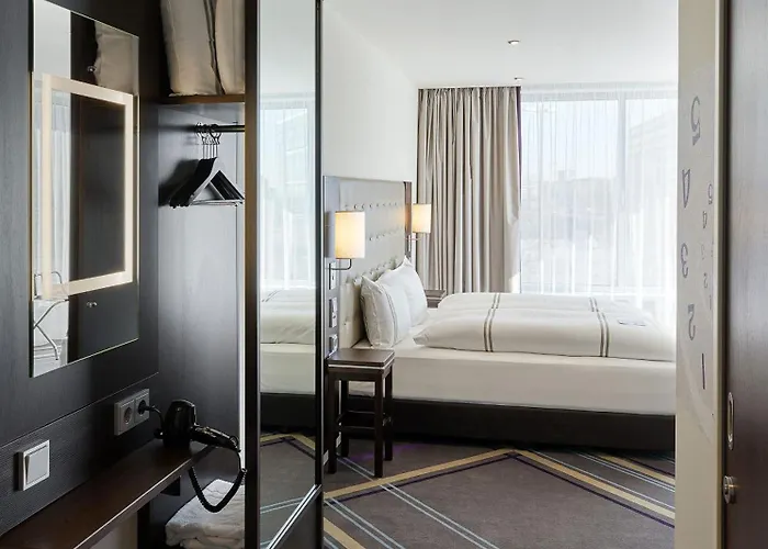 Premier Inn Koeln City Centre