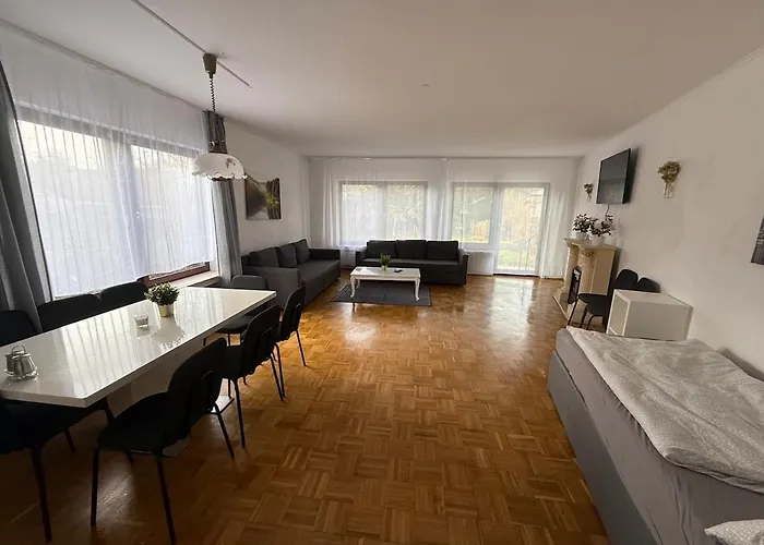 Wohnung In Poll P02