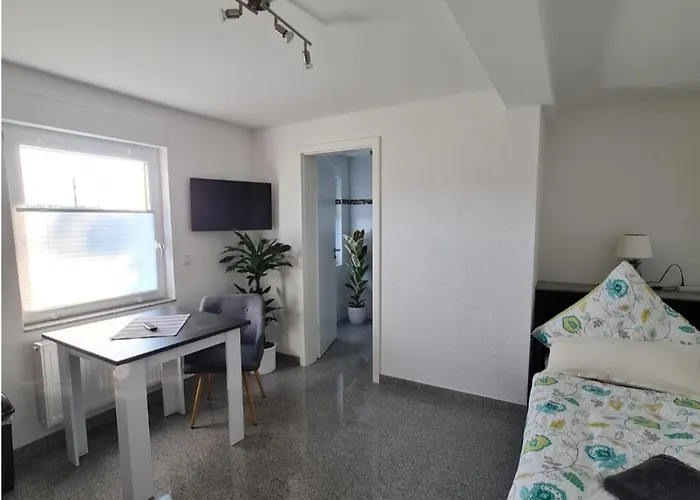 Messe Und Bundeswehr Apartment
