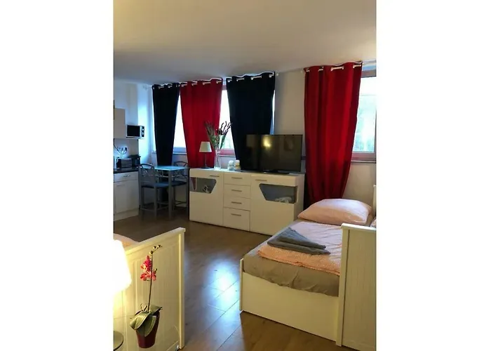 Friesenwall Apartment 1