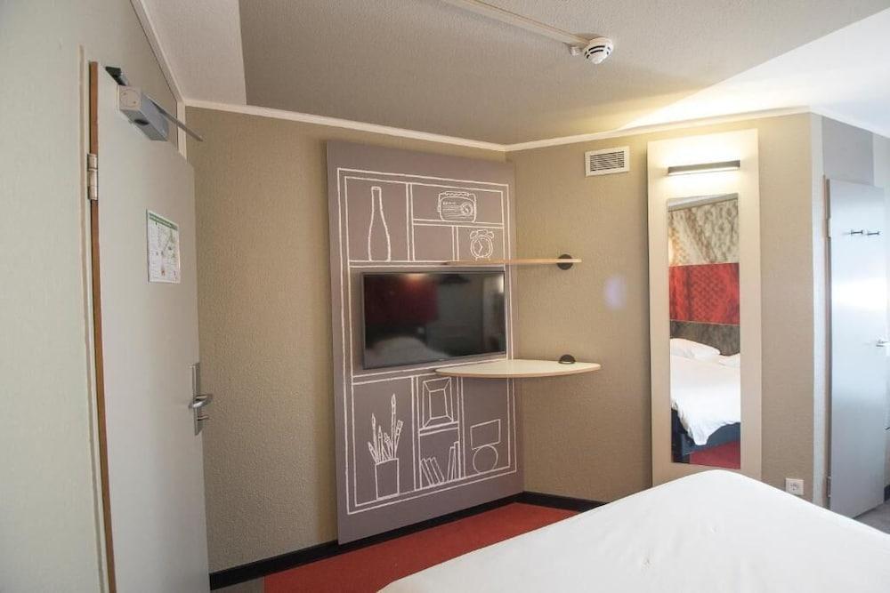 Ibis Centrum Hotel 2*