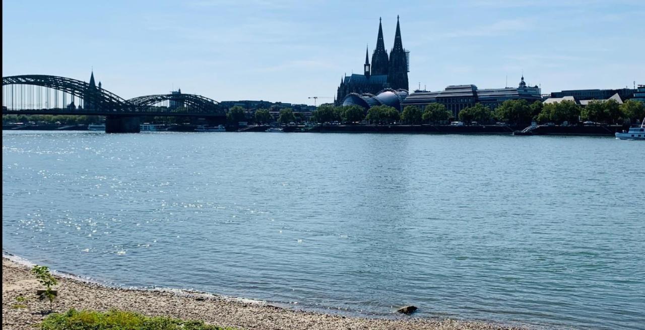 Messe Am Rhein Apartment *