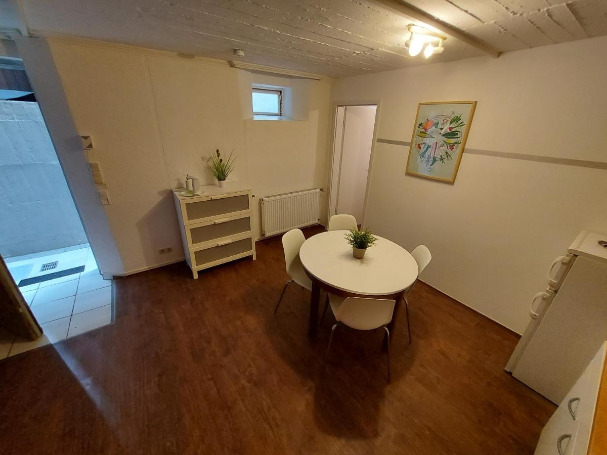 Basement Apartment Köln