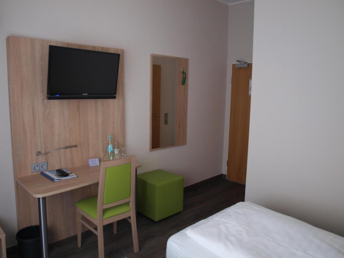 Hotel Airport Business Cologne