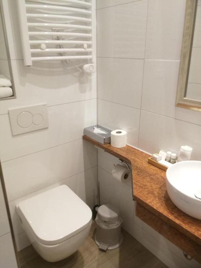 An Der Philharmonie 4*