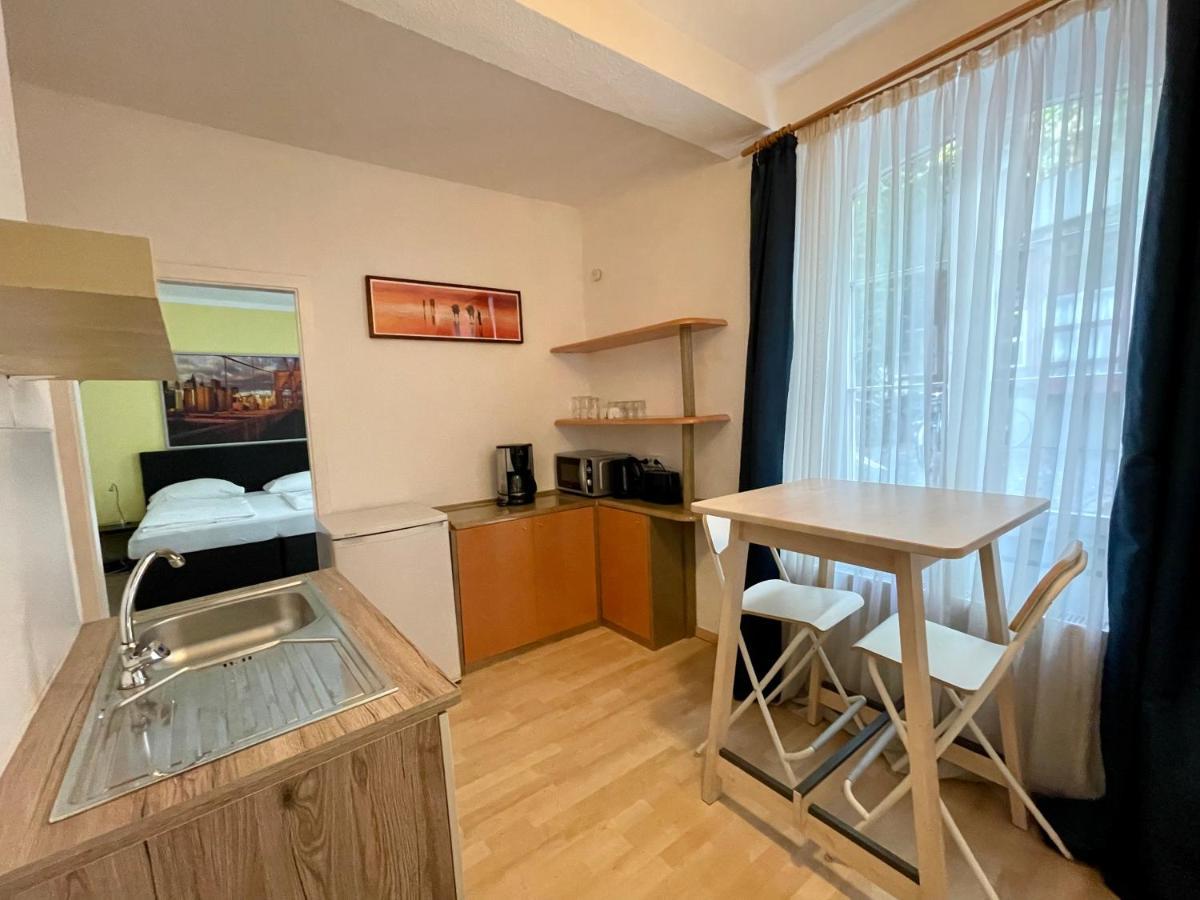 Altstadthotel Hayk Am Rhein Hotel