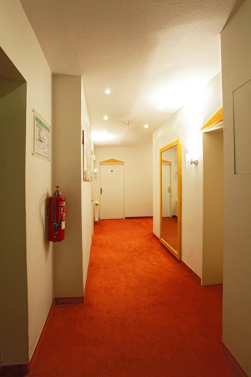 Warsteinerhof By Centro Comfort 3* Cologne