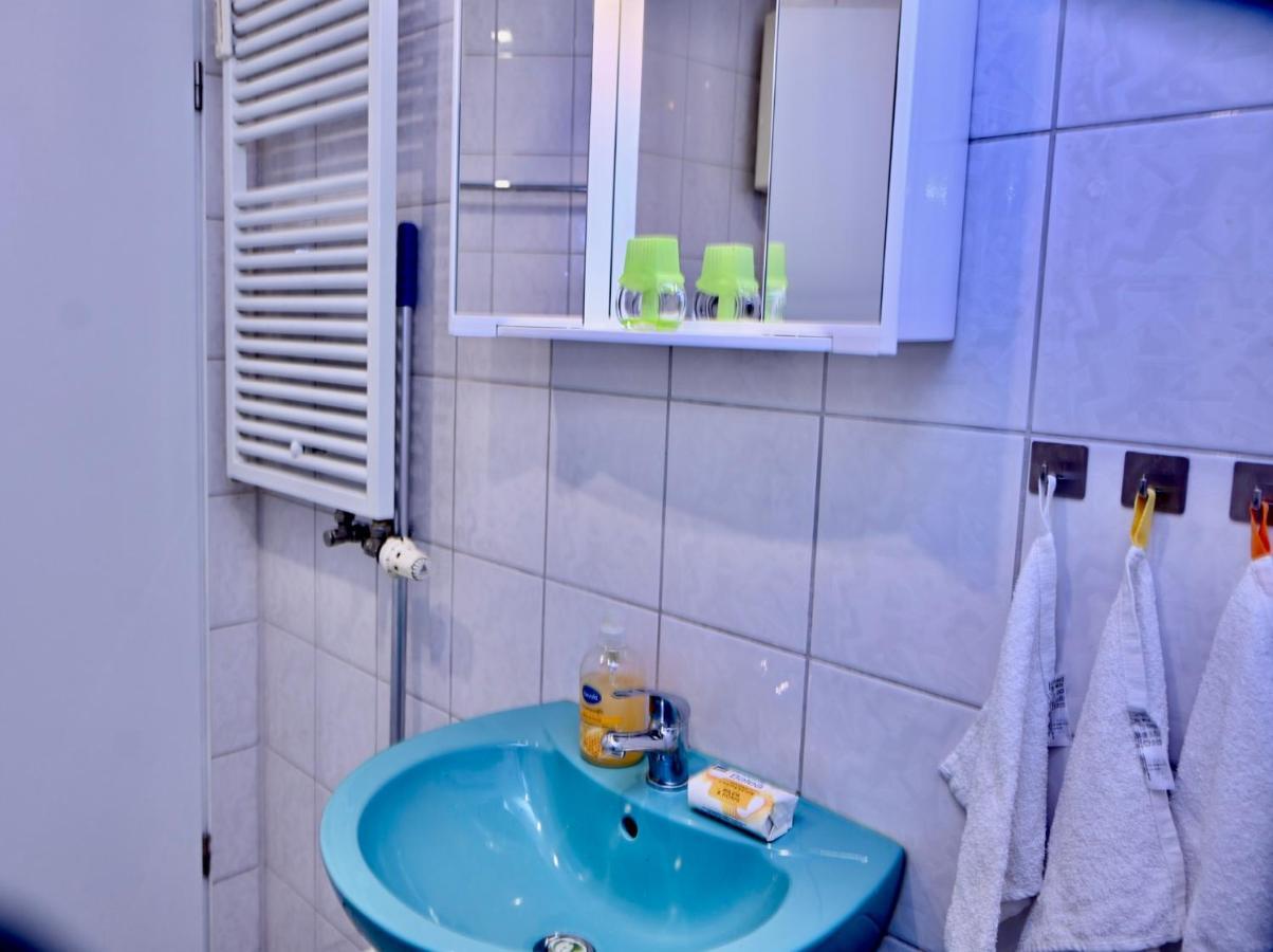 With Balkon - Near Koelnmesse - Temporary Living- Appartement *