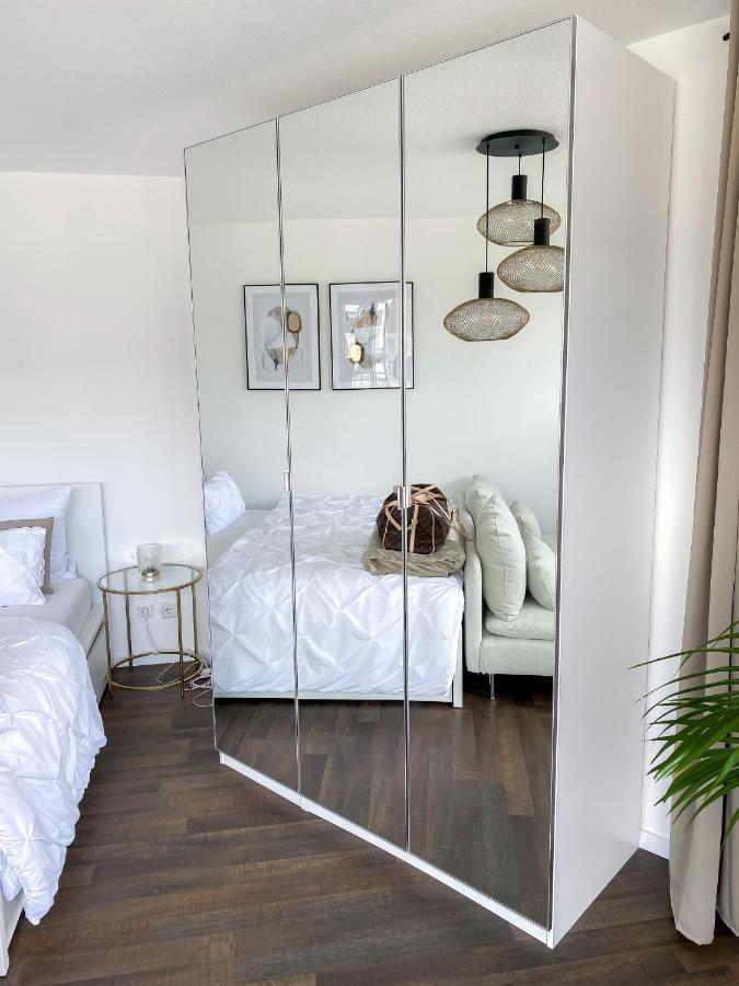 Dani Stylish Minimal Innercity Terrace Apartment