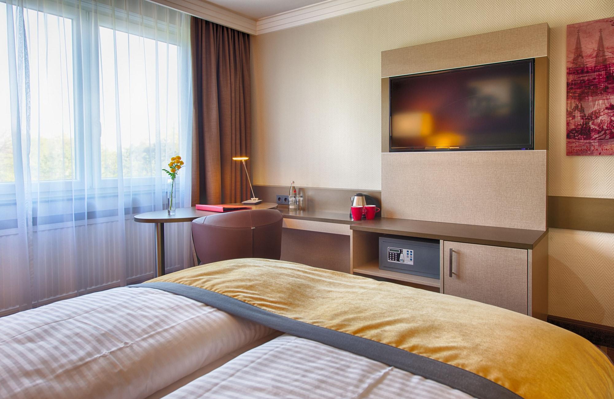 Hotel Leonardo Royal - Am Stadtwald 4*