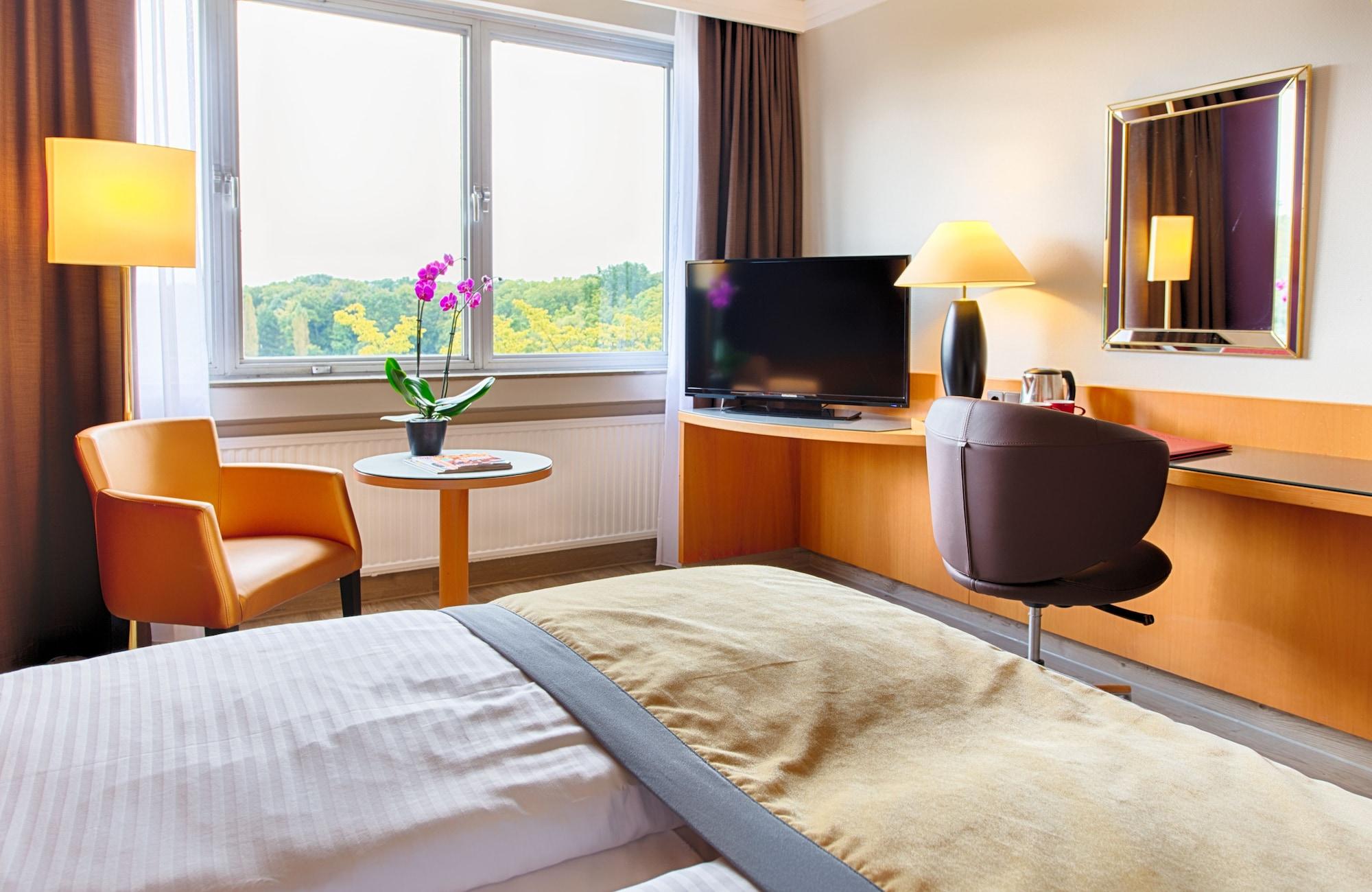 Hotel Leonardo Royal - Am Stadtwald 4*