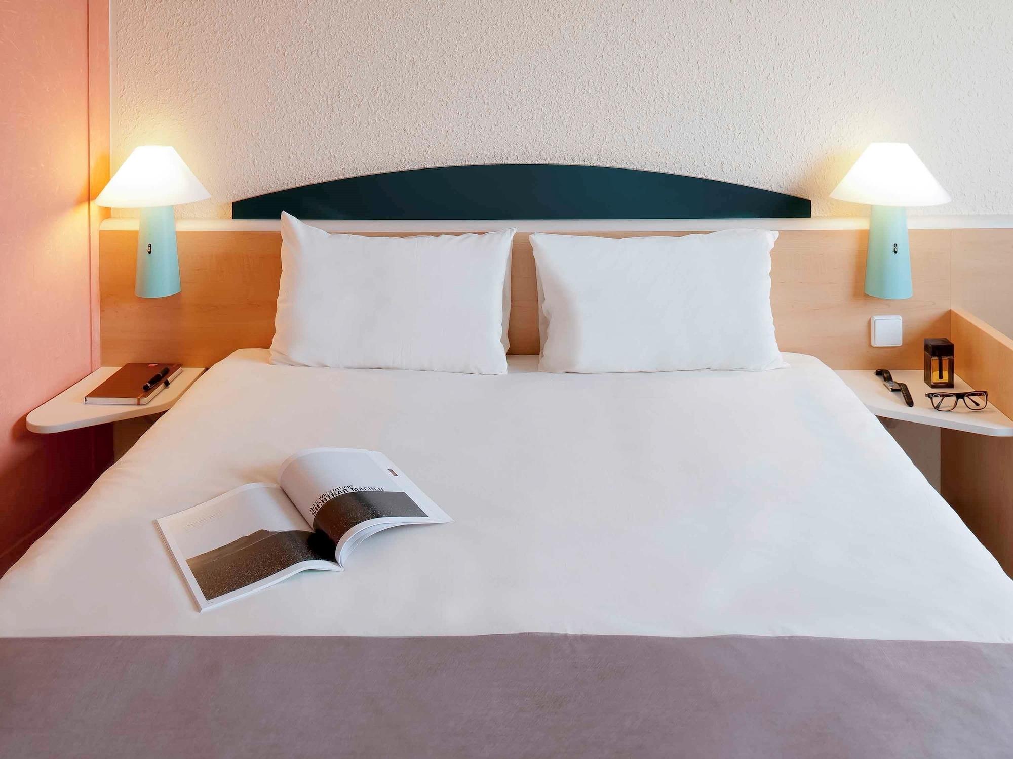 Ibis Messe Hotel 3*
