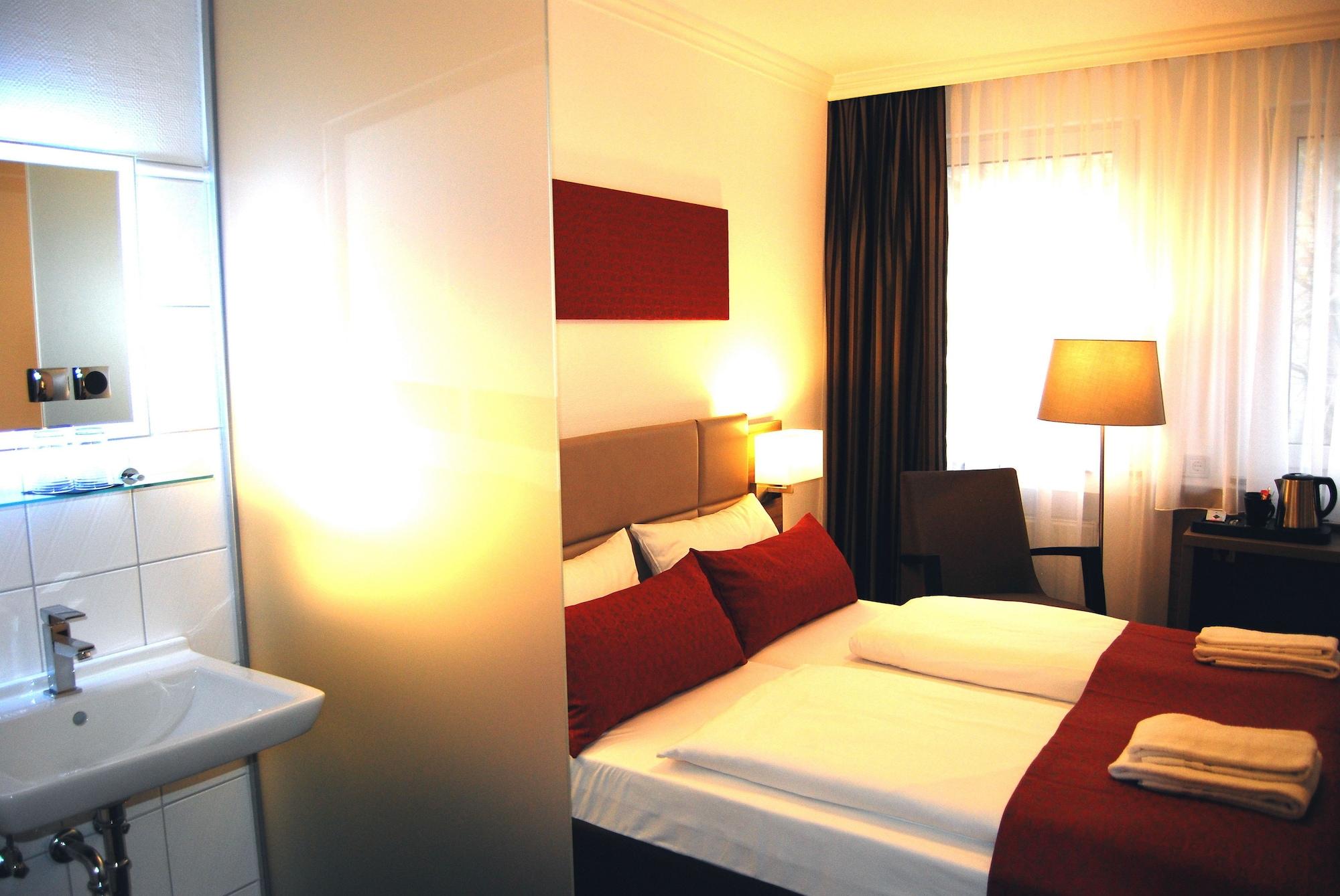 Dom Am Romerbrunnen Hotel 3*