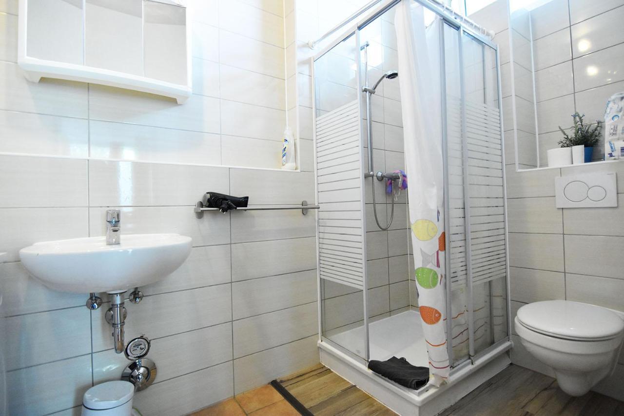 Apartment Boardinghouse In *free Wifi*