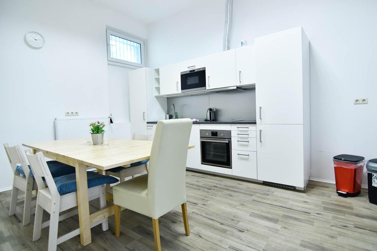 Boardinghouse In *free Wifi* Apartment *