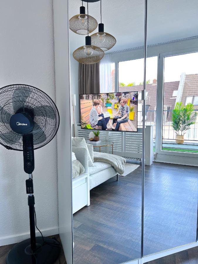 Dani Stylish Minimal Innercity Terrace Apartment *