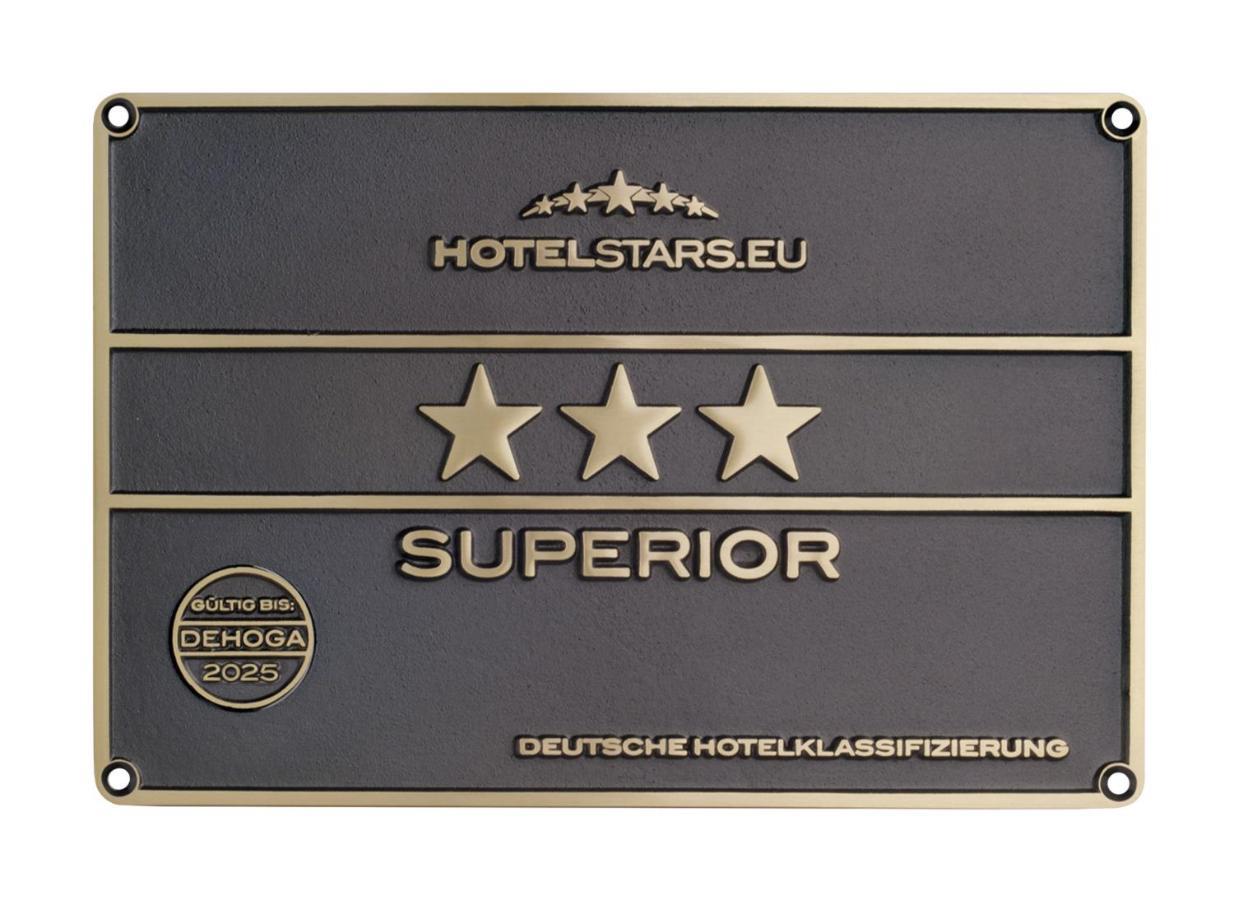 Boulevard Hotel