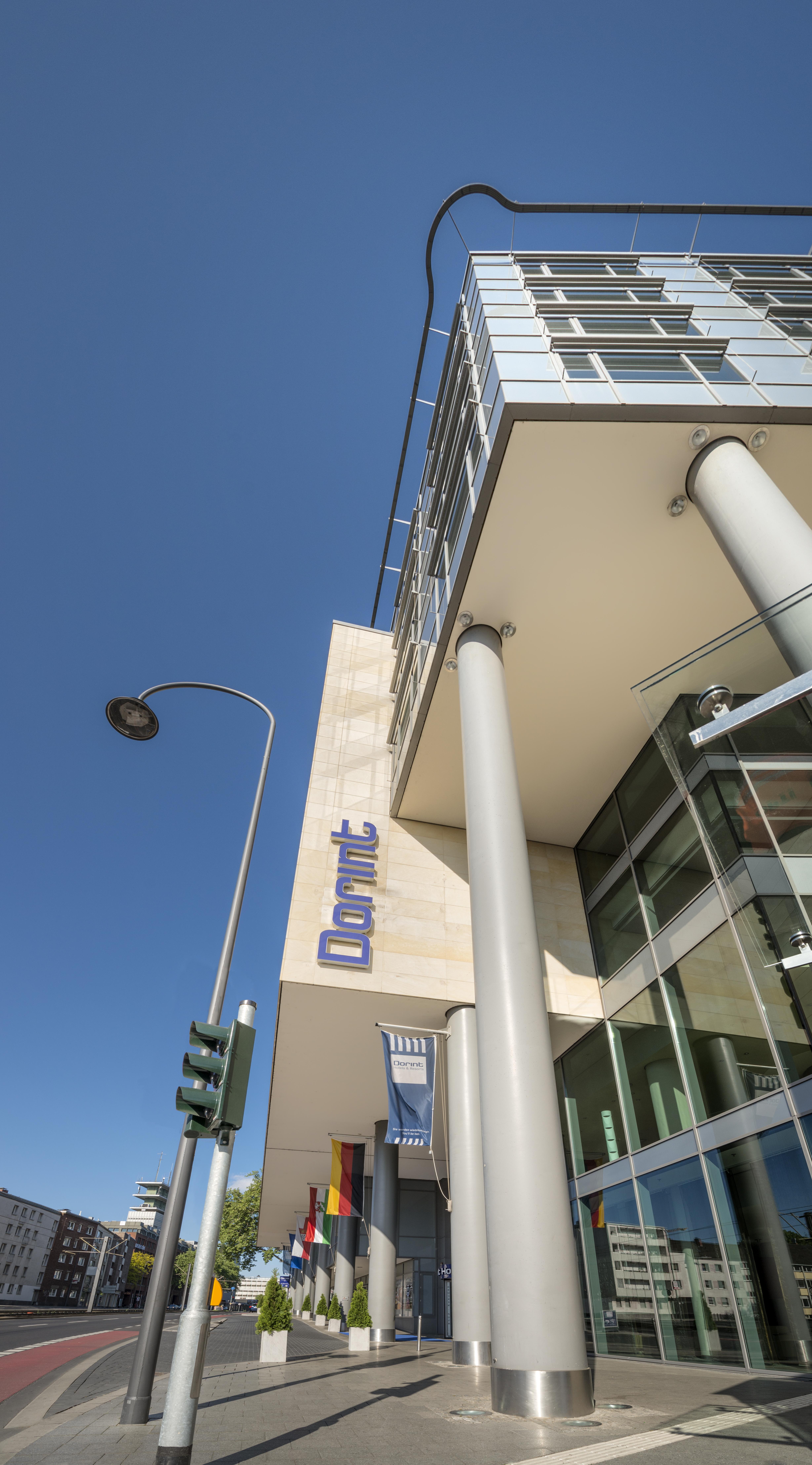 Dorint Am Heumarkt Hotel 4*
