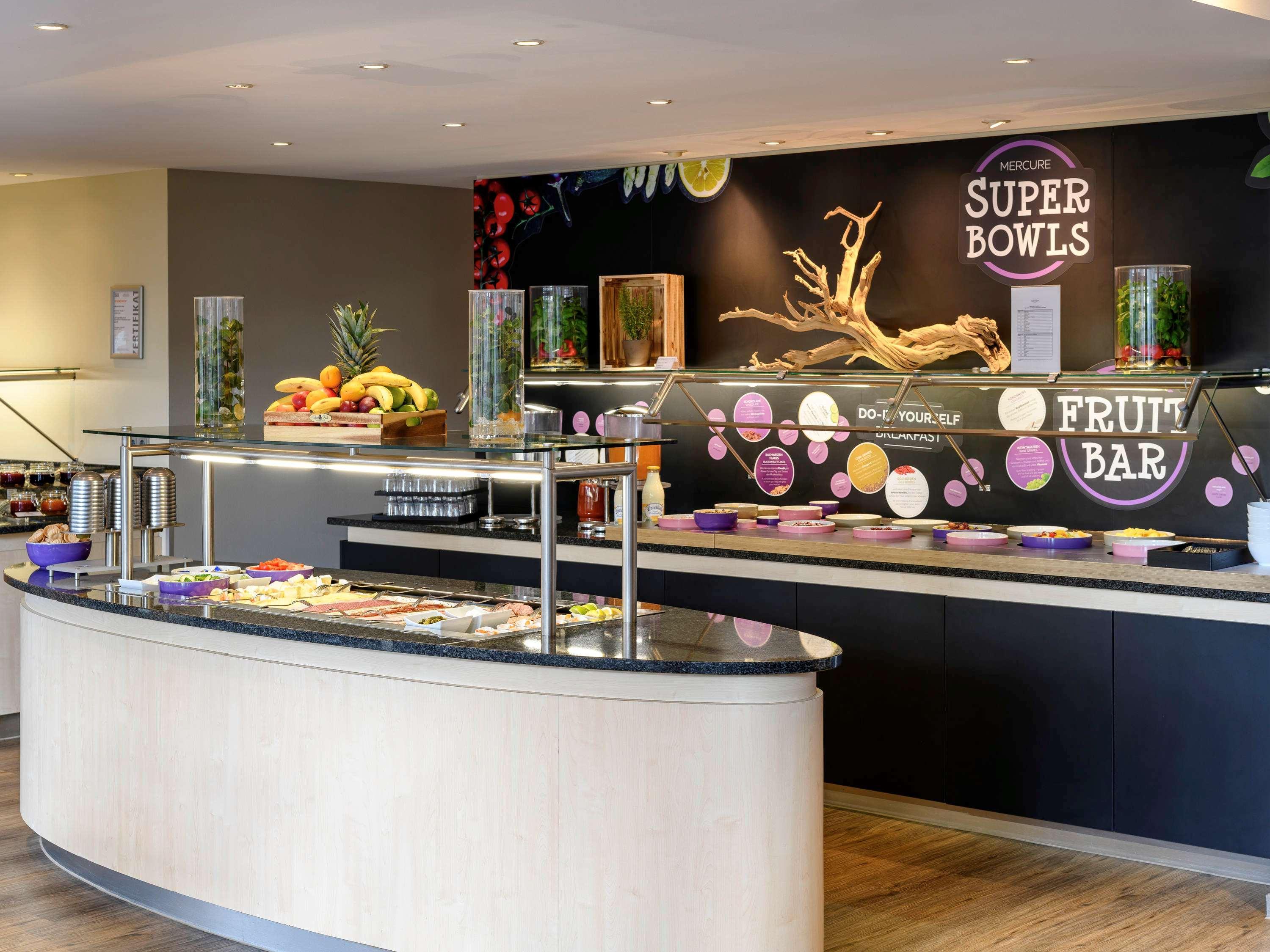 Hotel Mercure West 4*