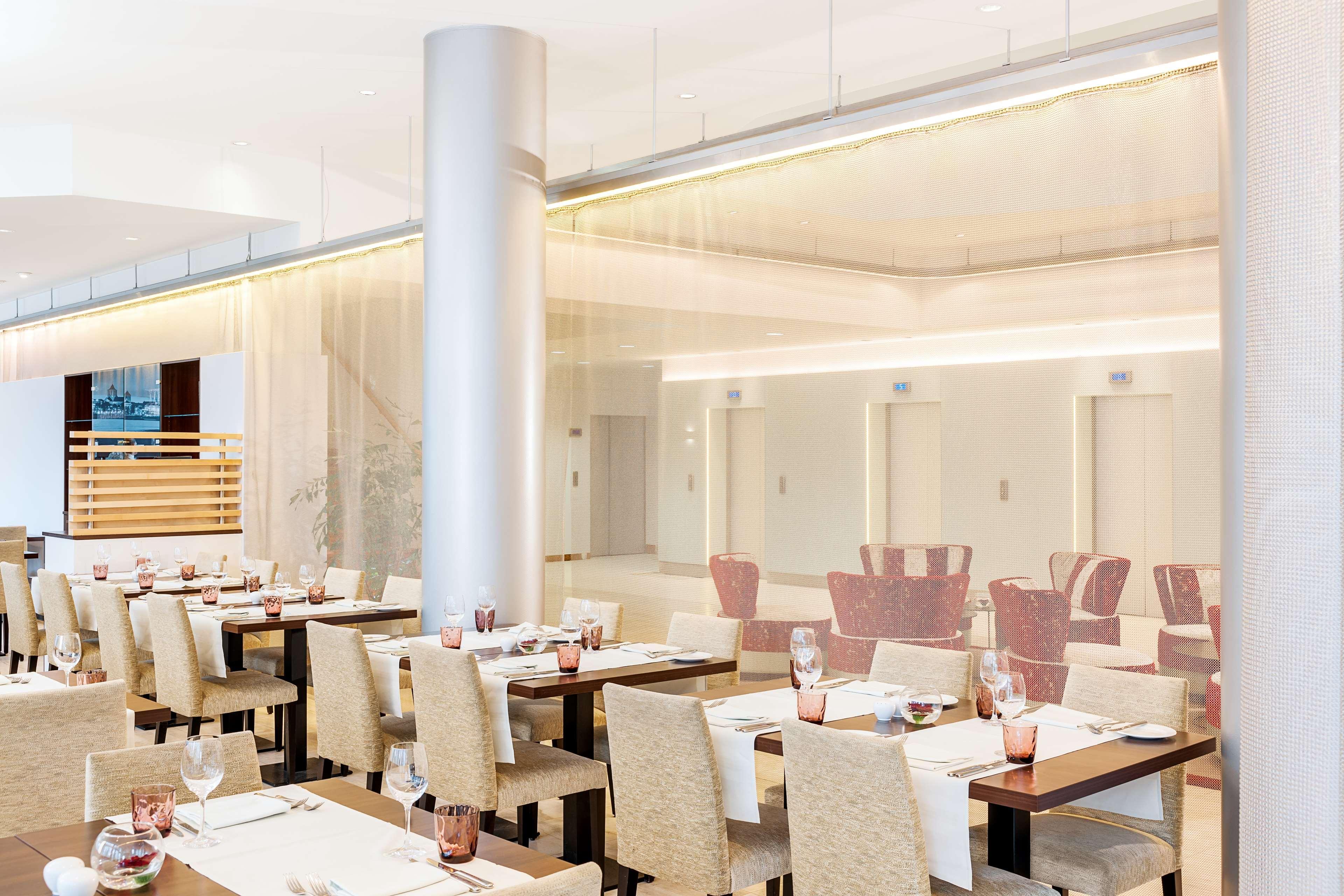 Nh Collection Mediapark Hotel 4*