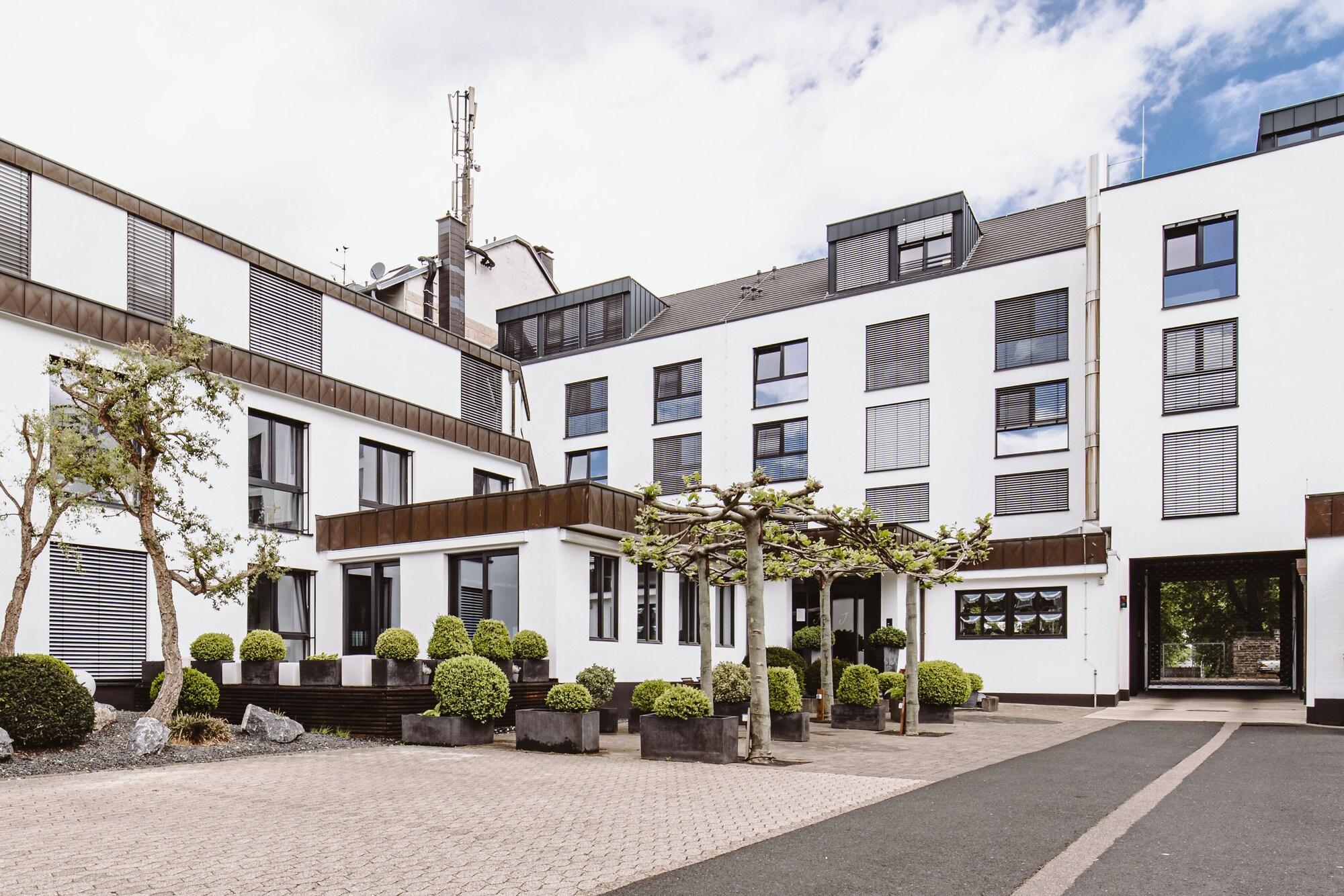 &repeat Airport Hotel Cologne