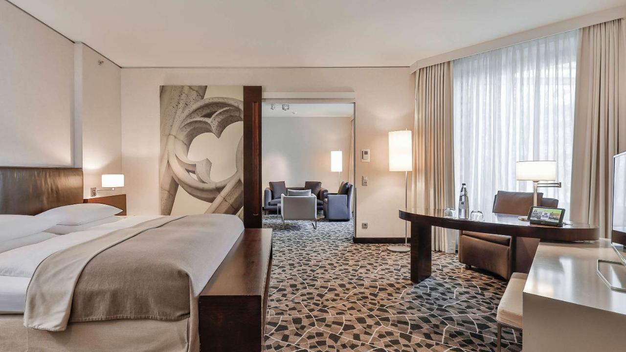 Dorint Am Heumarkt Hotel 4*