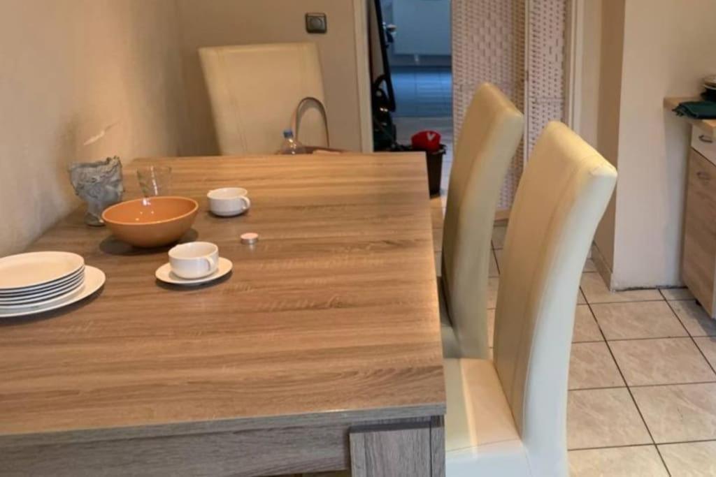2 1min Messe Apartament Kolonia