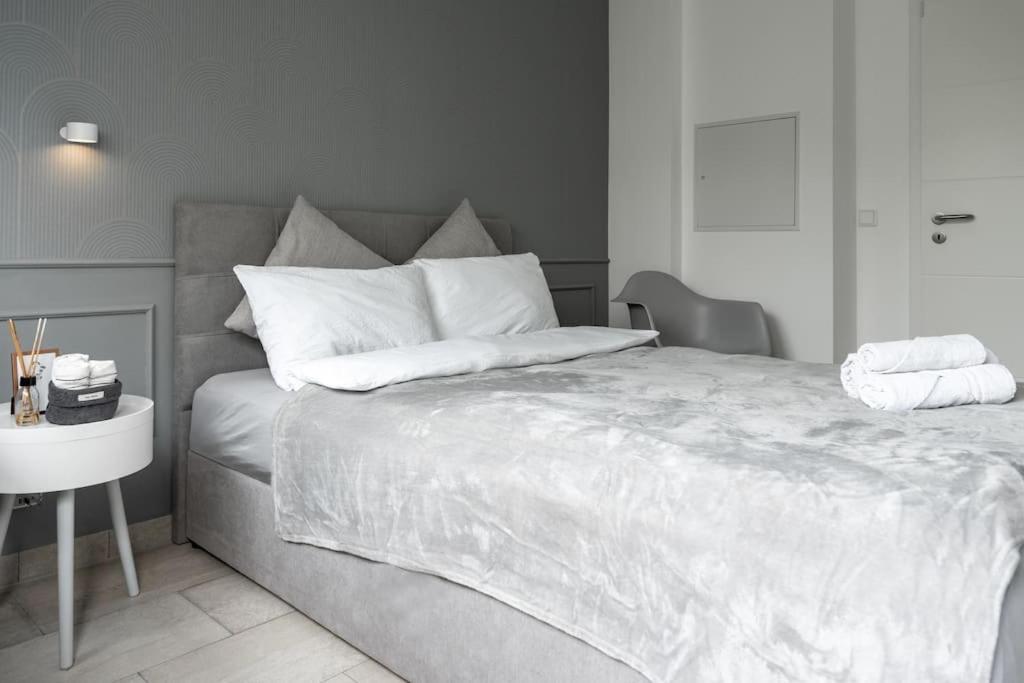 City Loft 11: Cozy Near Neumarkt With Balcony Apartamento *