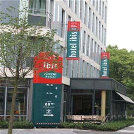 Ibis Messe 3*