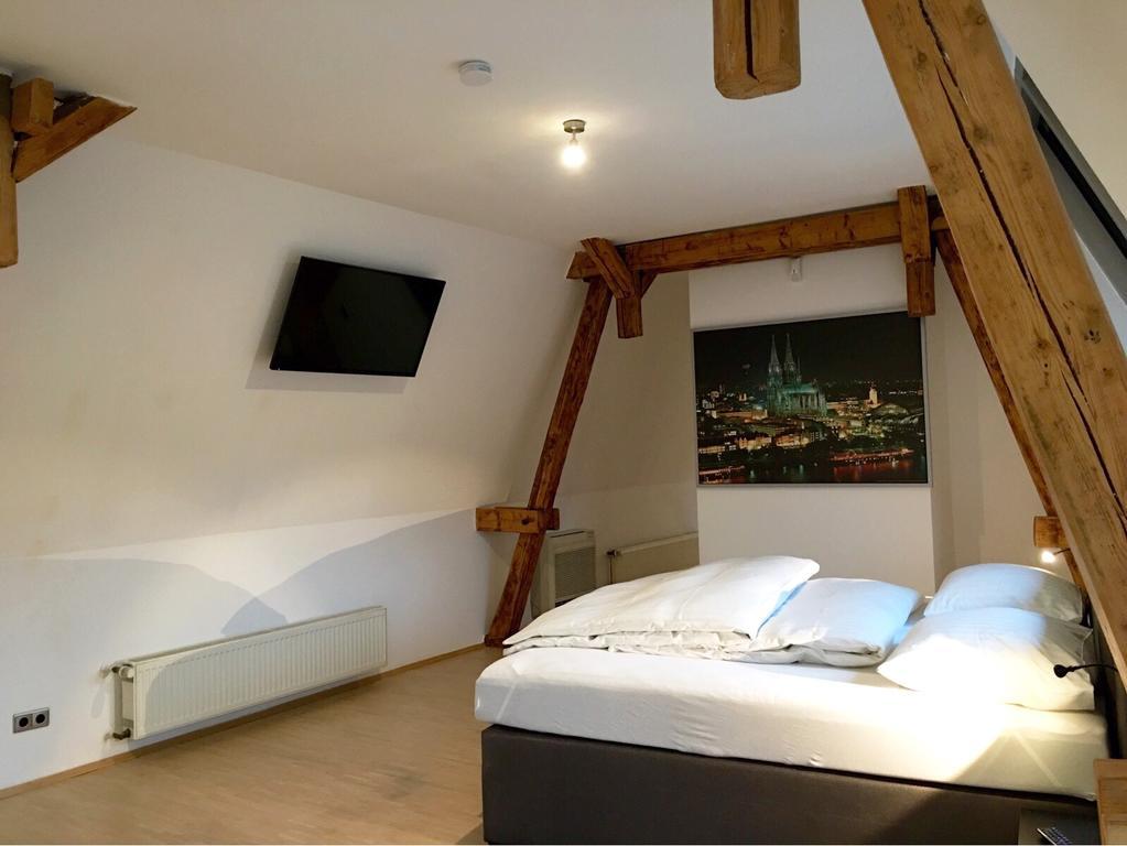 Hotel Altstadthotel Hayk Am Rhein Cologne