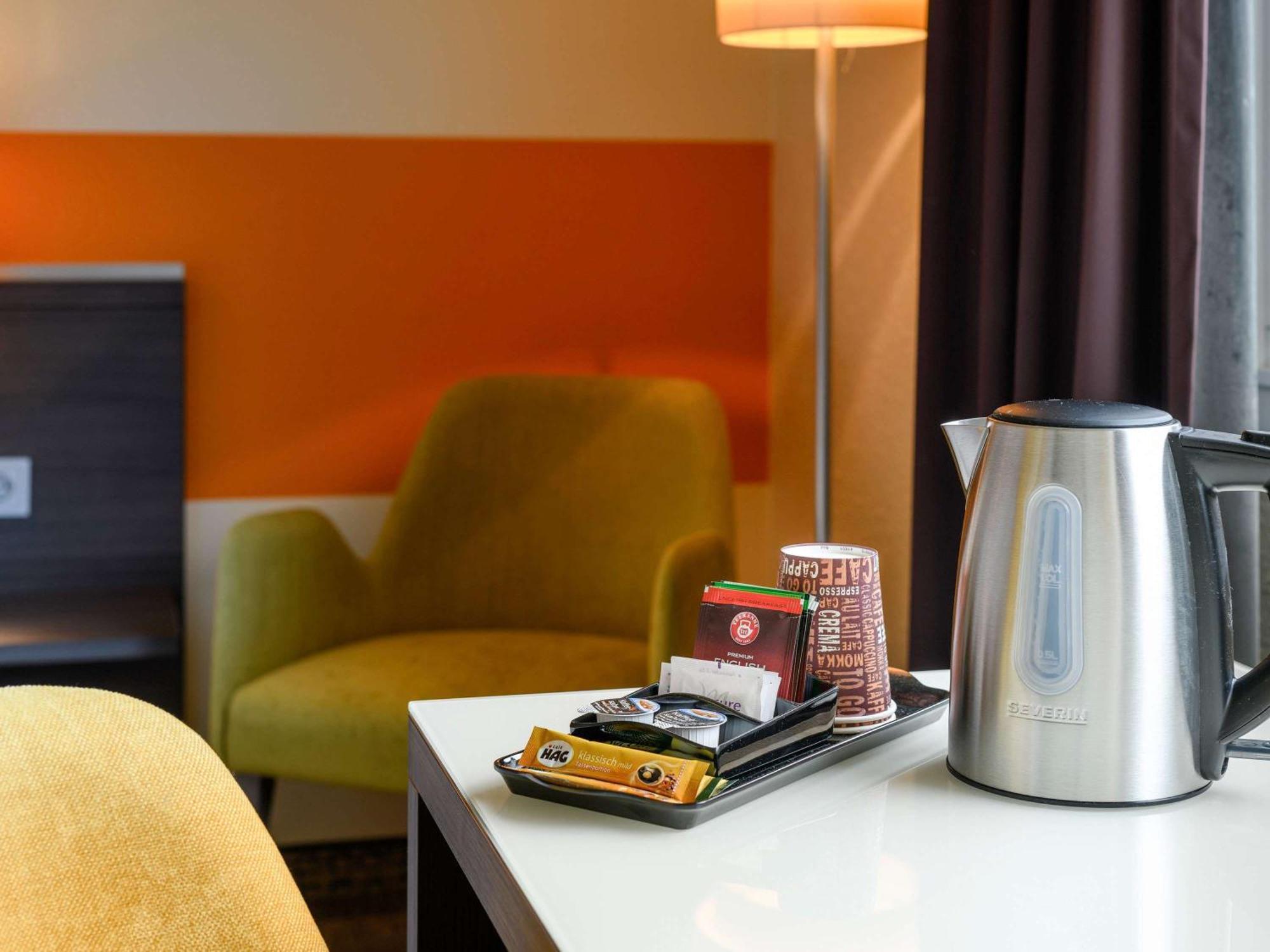 Mercure West