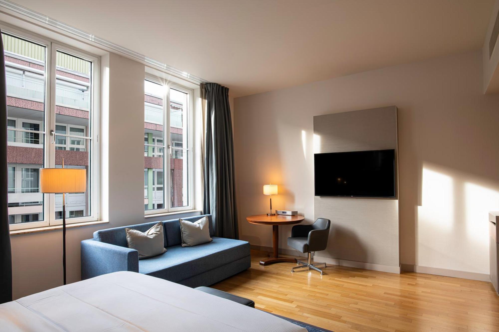 Hilton 5* Cologne