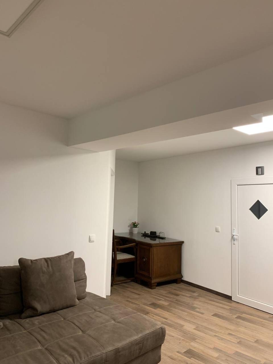 Central Private In Popular Neighborhood! Apartamento