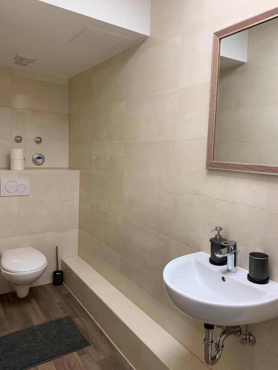 Central Private In Popular Neighborhood! Apartamento *