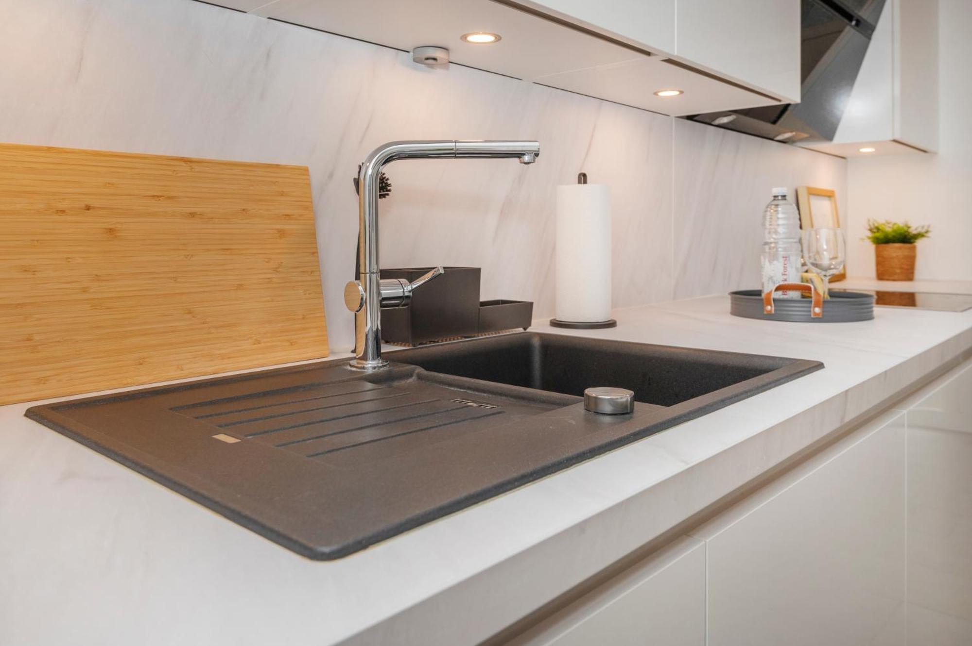 B49 - & Messe Apartment