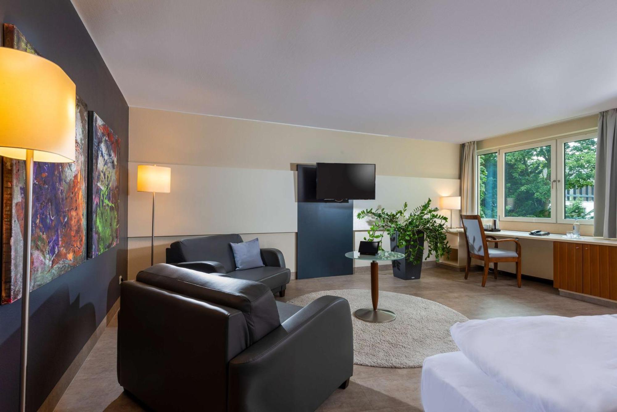 Essential By Dorint Köln-junkersdorf Hotel 3*