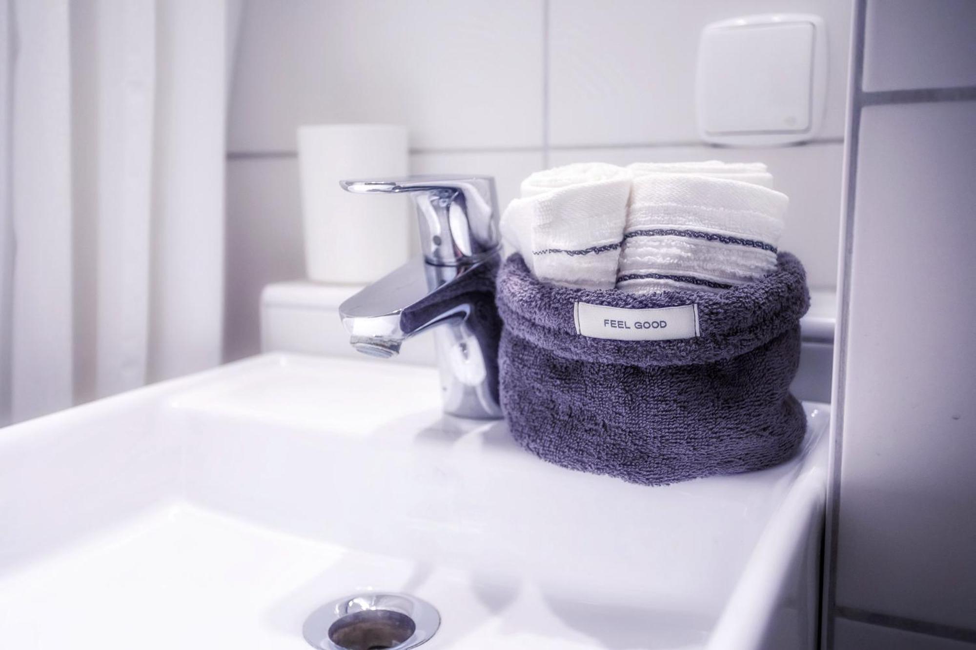 Charmantes Studio In Bestlage Im Stadtzentrum Mit Balkon & Self Checkin - City Loft 3 - Apartament *