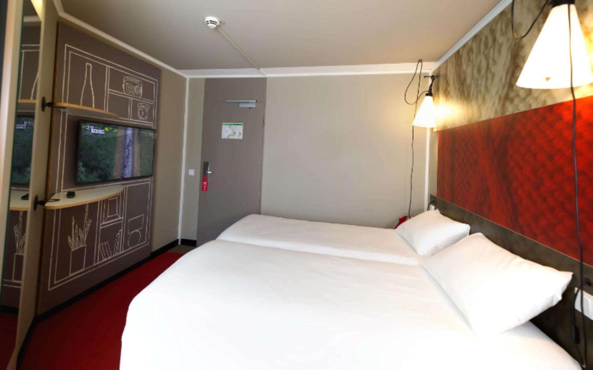 Ibis Centrum Hotel 2*