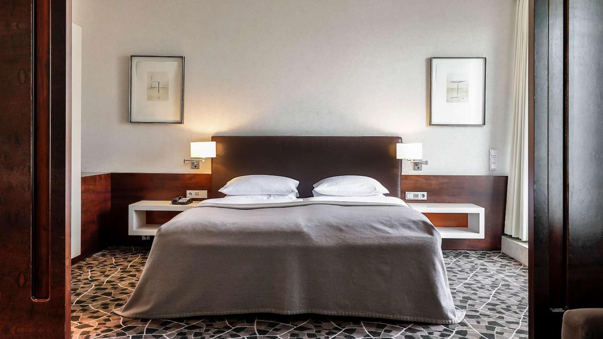 Dorint Am Heumarkt Hotel