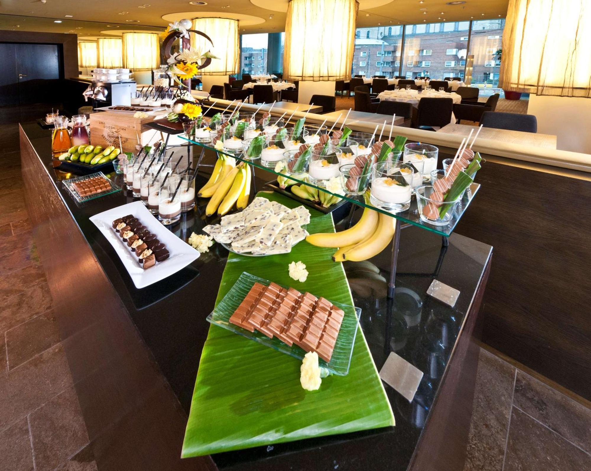 Dorint Am Heumarkt Hotel 4*