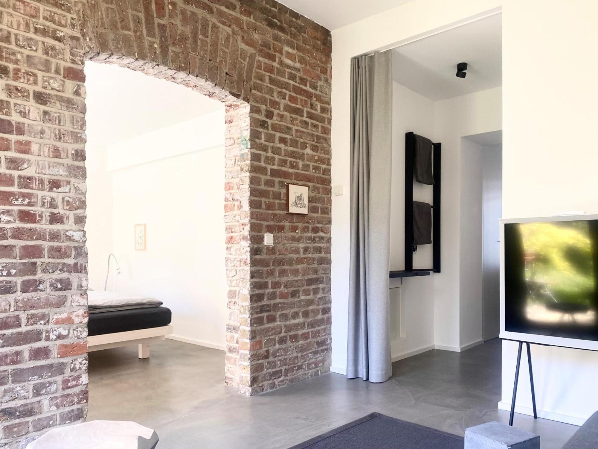 Apartment Zehuus Gartenstudio Mit Terrasse Cologne