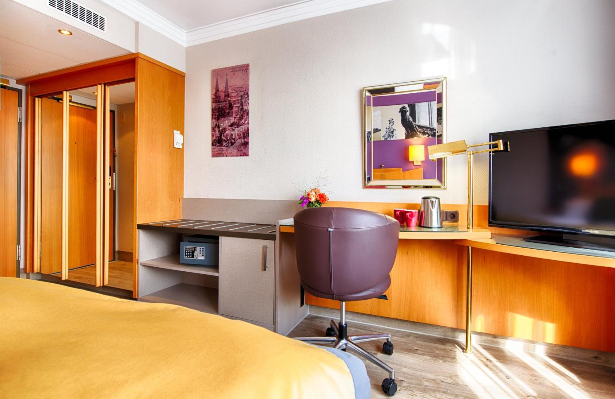 Hotel Leonardo Royal - Am Stadtwald 4*
