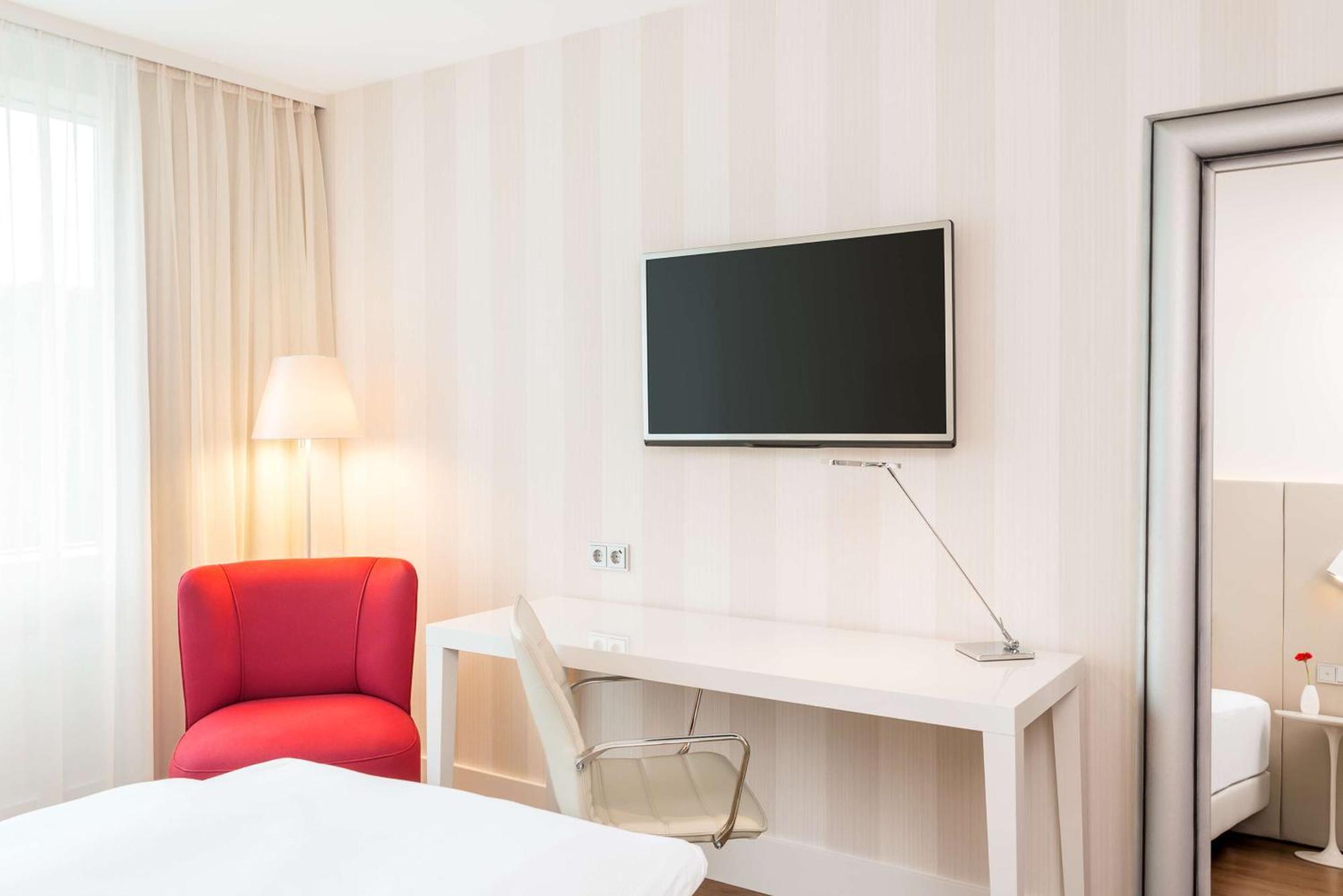 Nh Collection Mediapark Hotel
