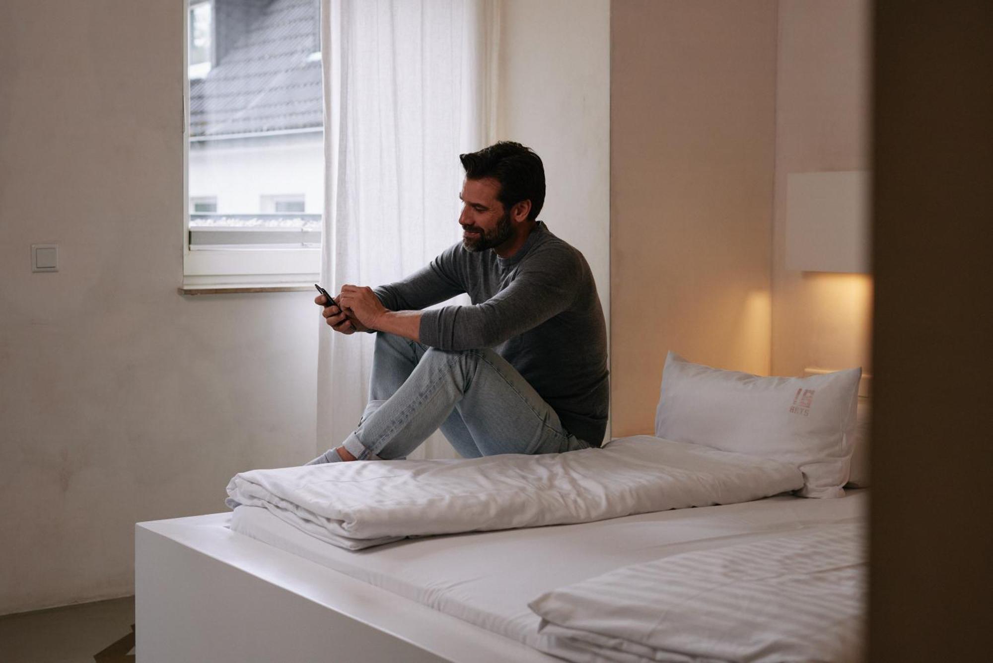 18arts - Living In A Gallery! Hotel
